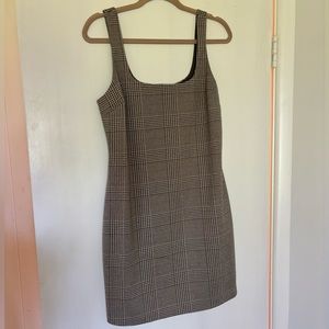 Banana Republic Dress size 6. NWT.